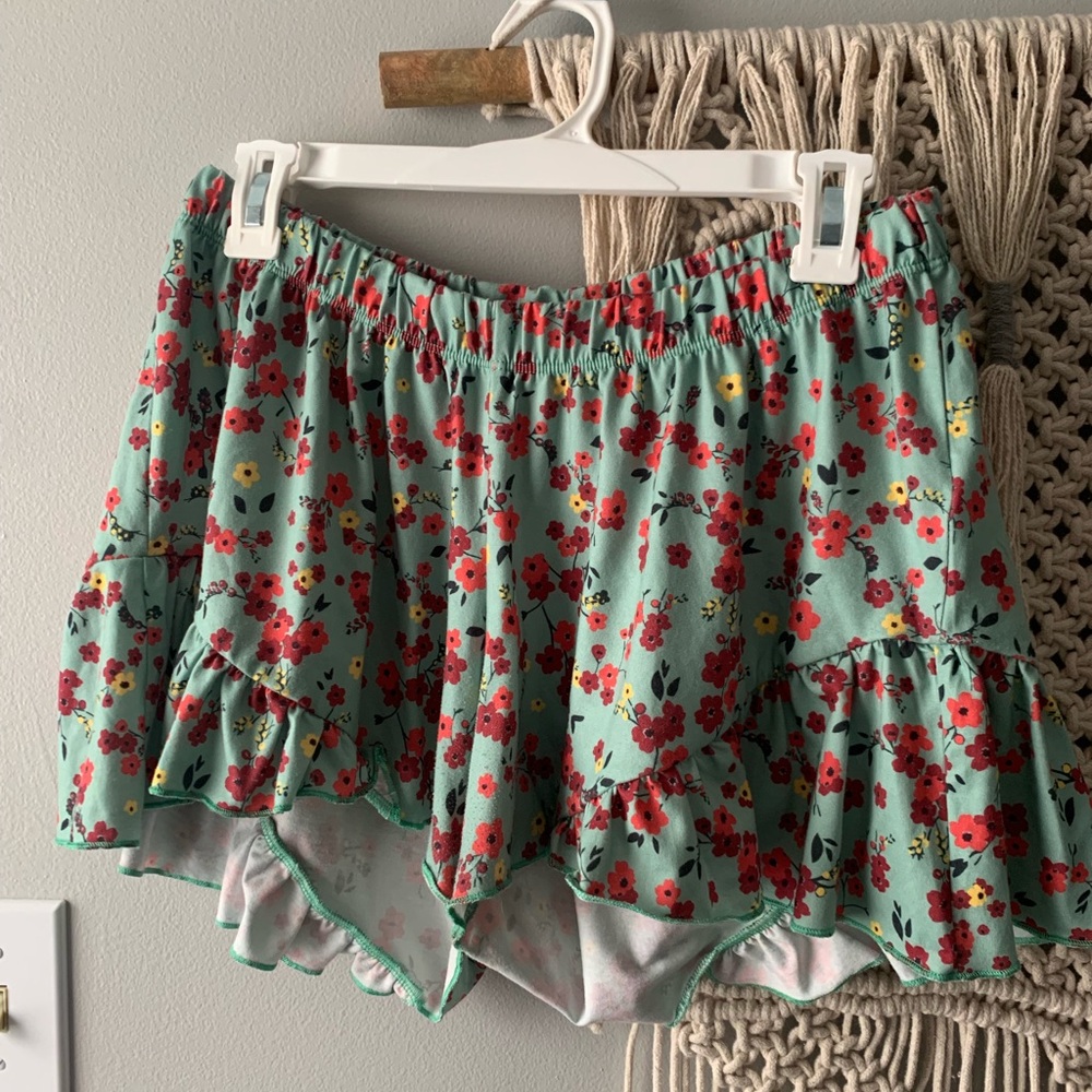 ASOS maternity shorts